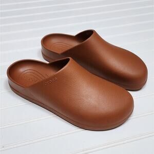 Crocs Dylan Clog Shoes Men's Size 11 Cognac